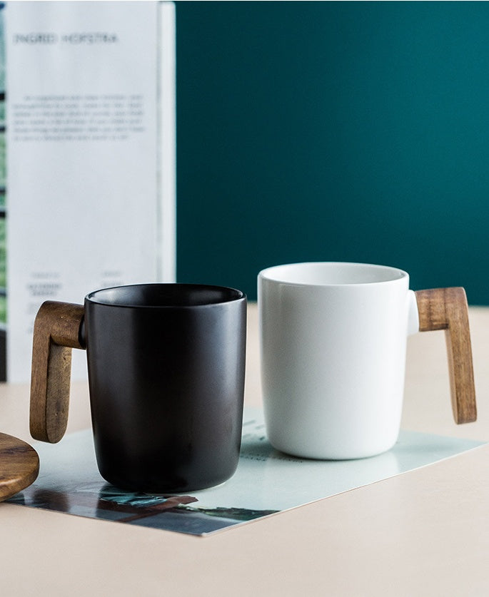 Yam Planet™ Minimal Ceramic Mug with Acacia Wood